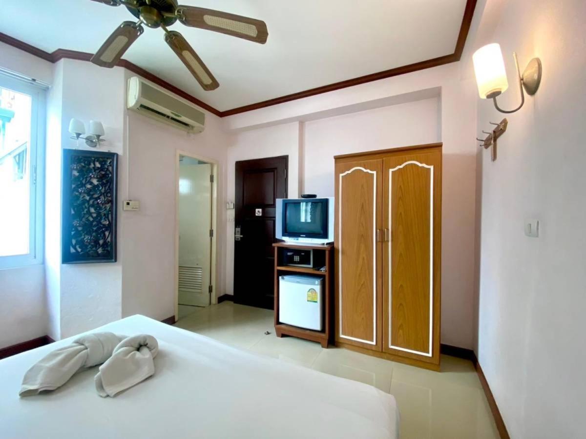 New Siam III Guest House Бангкок Екстер'єр фото